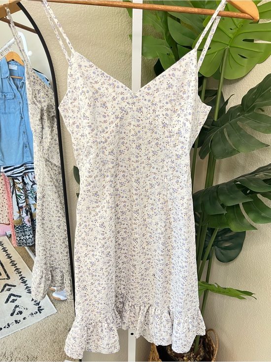 Forever 21 Dresses & Skirts - 🪻Forever 21 White Mini Dress with Lavender Floral Print